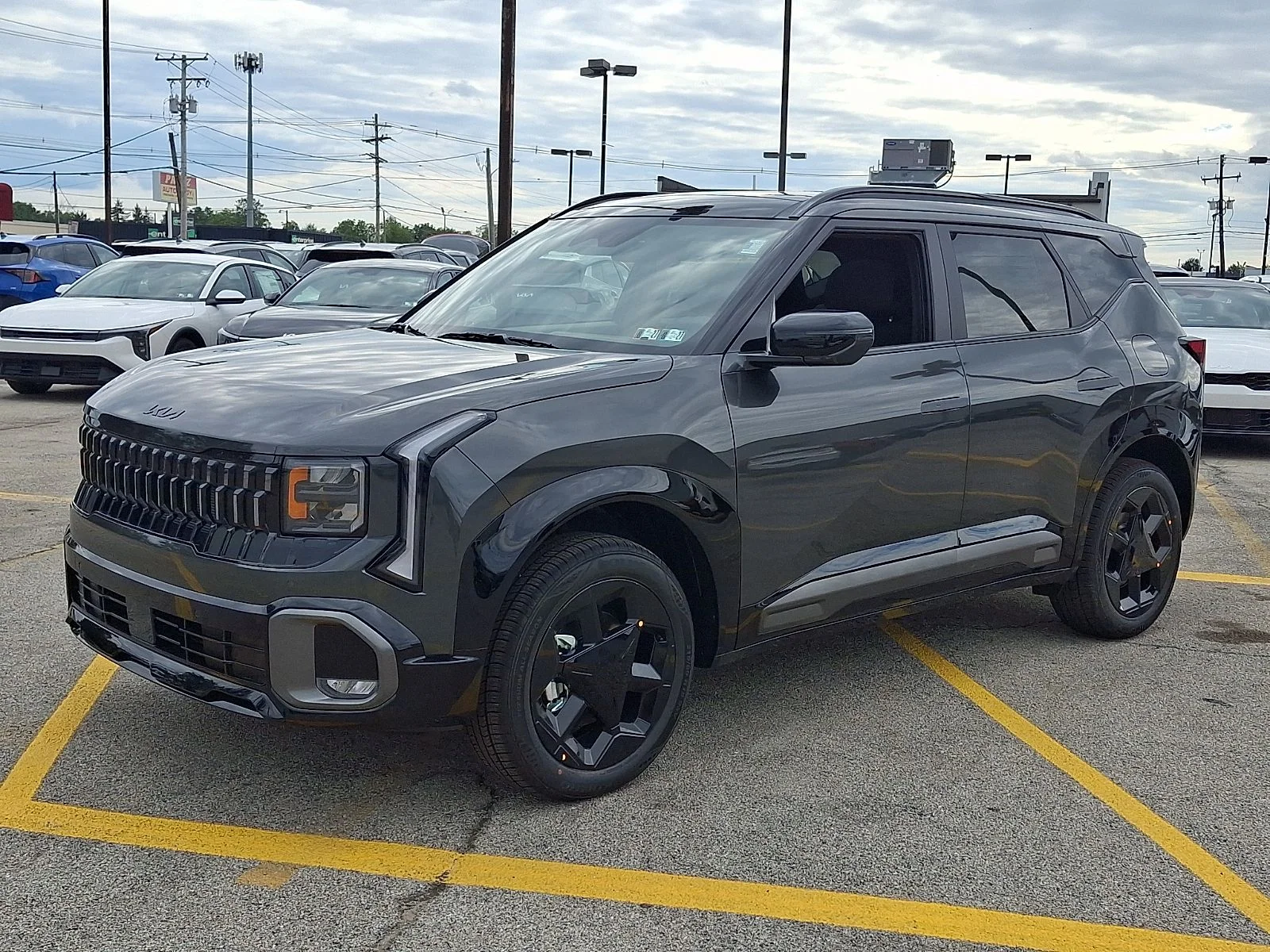 New 2027 Gray Kia X-Line S image 6