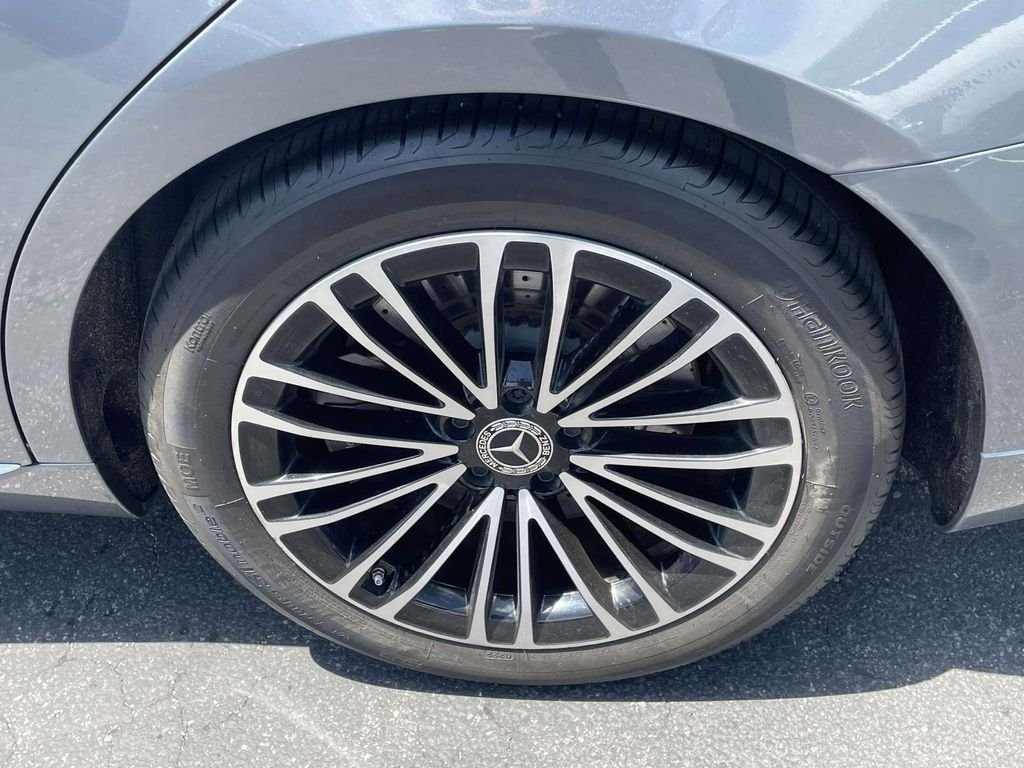 Used 2022  Mercedes-Benz S 580 image 9