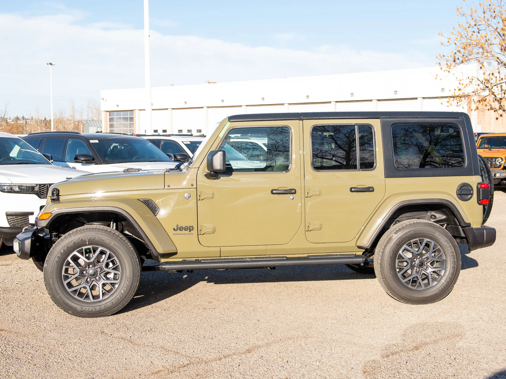 New 2026 41 Jeep Sahara* 4 Door , Remote Start, Heated Seats/Wheel, Adaptive Cruise image 3