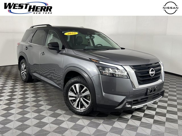 2022 Nissan Pathfinder SL