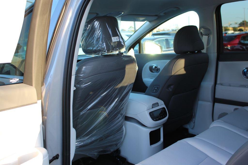 2026 Hyundai IONIQ 9 SEL - Photo 17