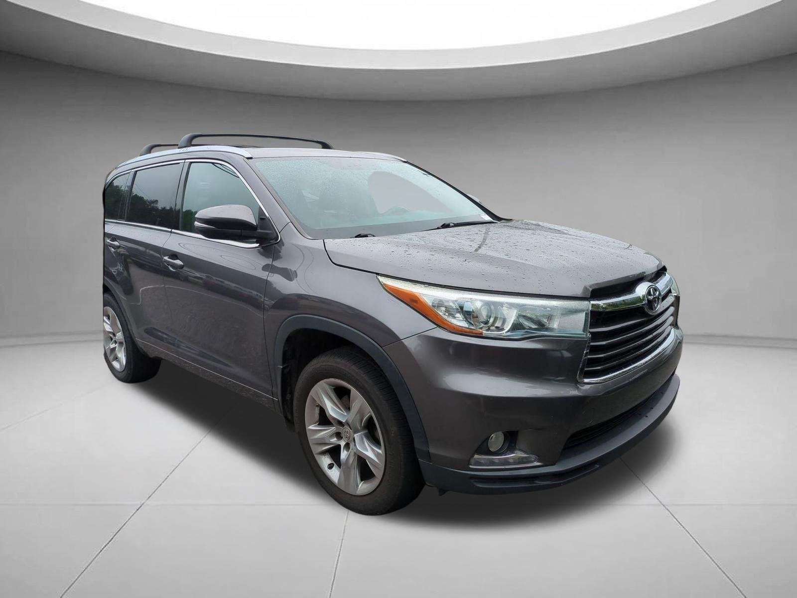 Used 2014 PREDAWN GRAY MICA TOYOTA  image 3