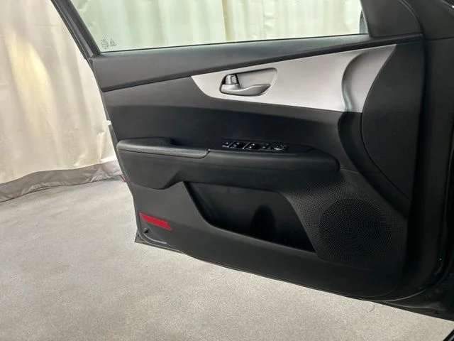Used 2022 Gray Kia LXS image 15