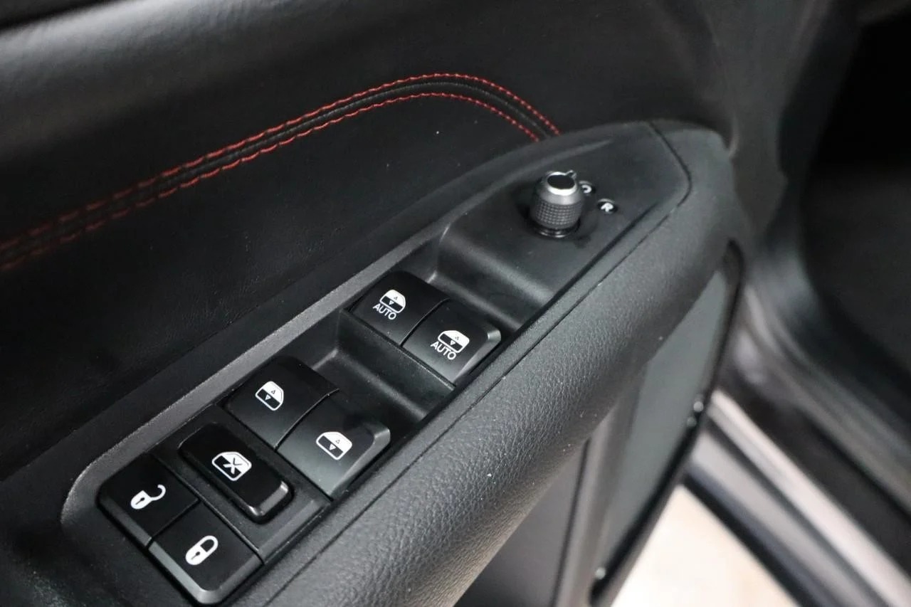Used 2024 Baltic Gray Metallic Clear Coat Jeep Trailhawk image 11