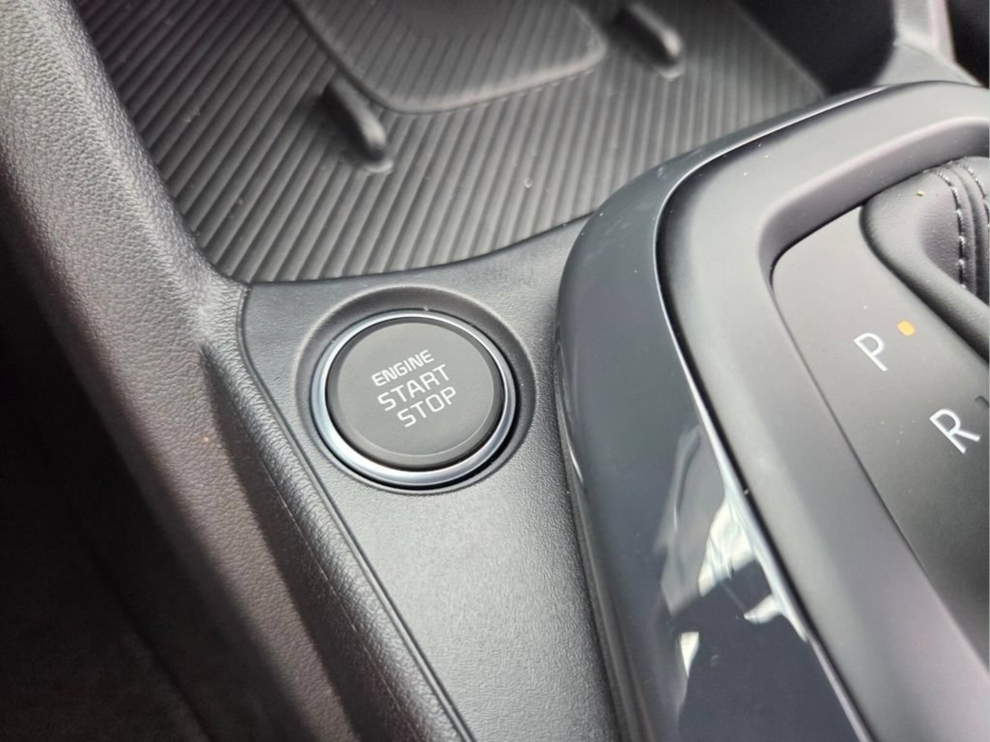 New 2026 Snow White Pearl Kia EX image 19