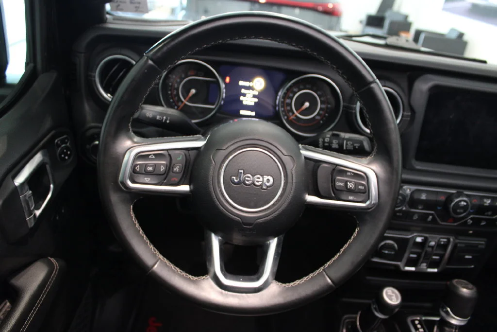 Used 2018 Black Clearcoat Jeep Unlimited Sahara image 24