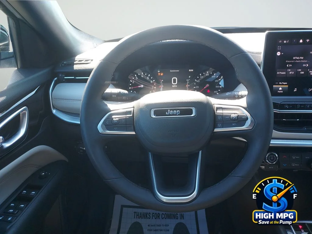 Used 2025 White Jeep Limited image 23