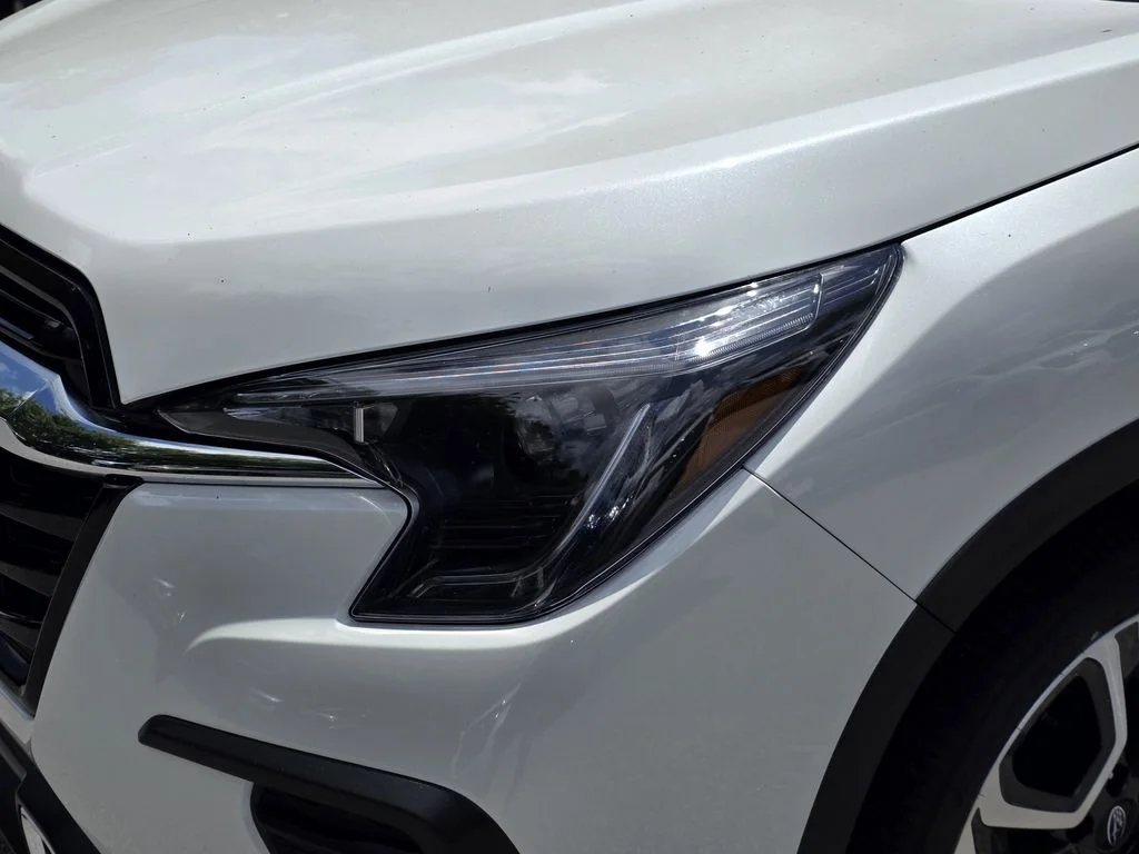 New 2026 CRYSTAL WHITE PEARL Subaru Touring 7-Passenger image 6