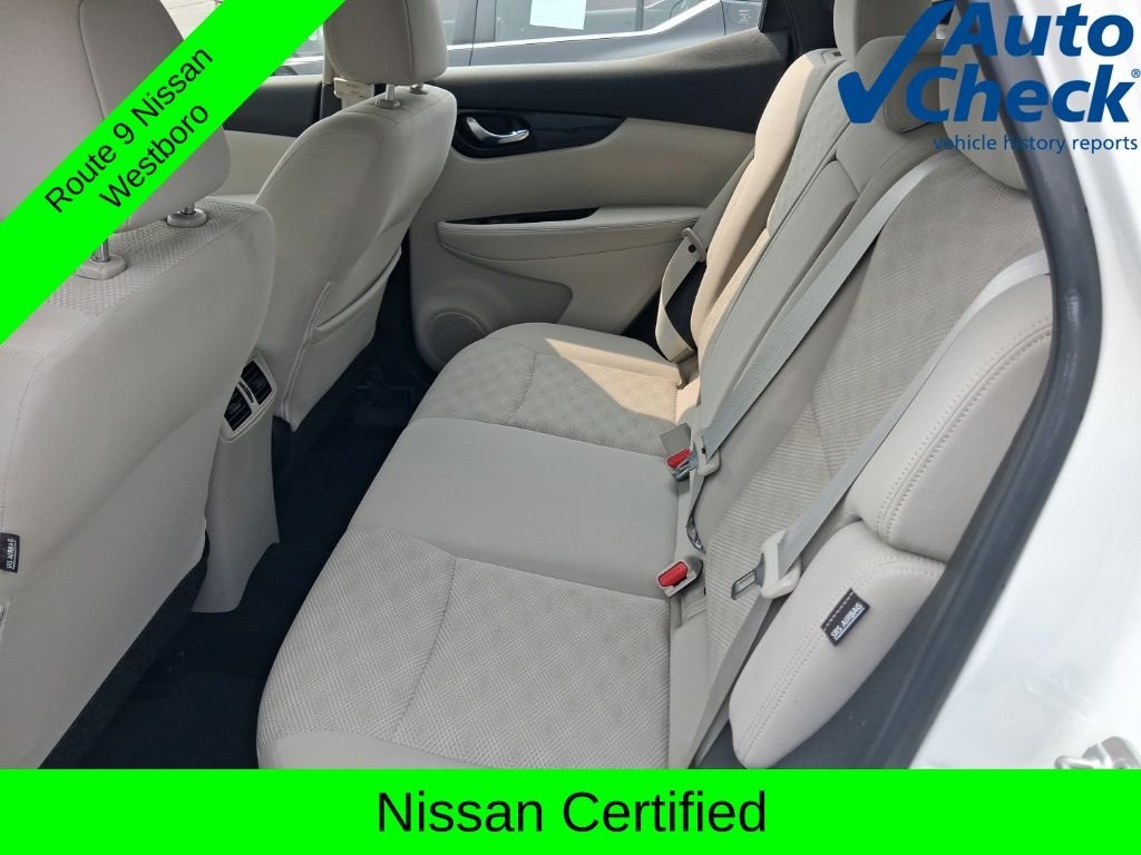 Used 2020 White Nissan SV image 12