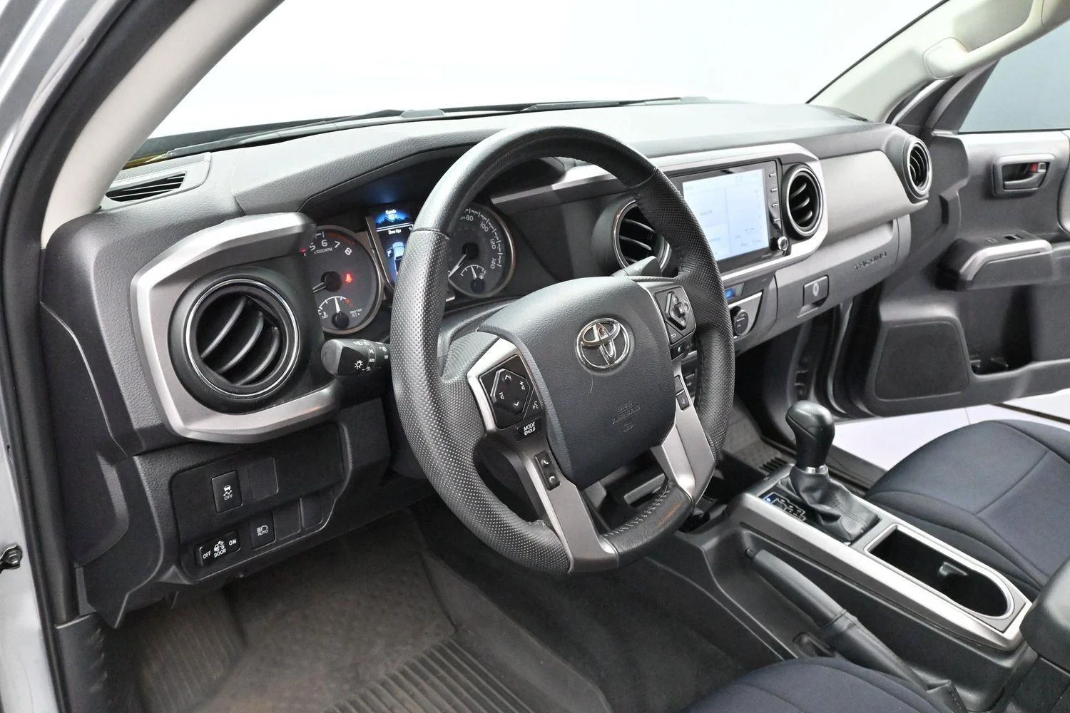 Used 2023 Celestial Silver Metallic Toyota SR5 V6 image 12