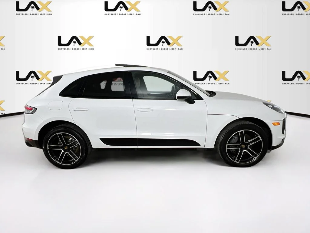 Used 2020  Porsche S image 8
