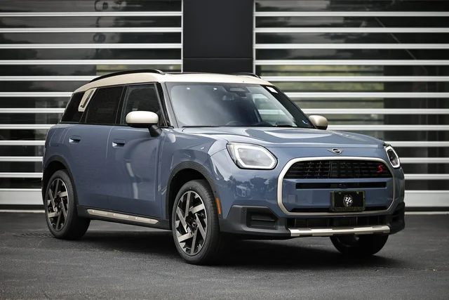 2027 MINI Countryman Iconic