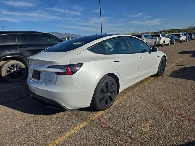 Used 2024 White Tesla Long Range image 4