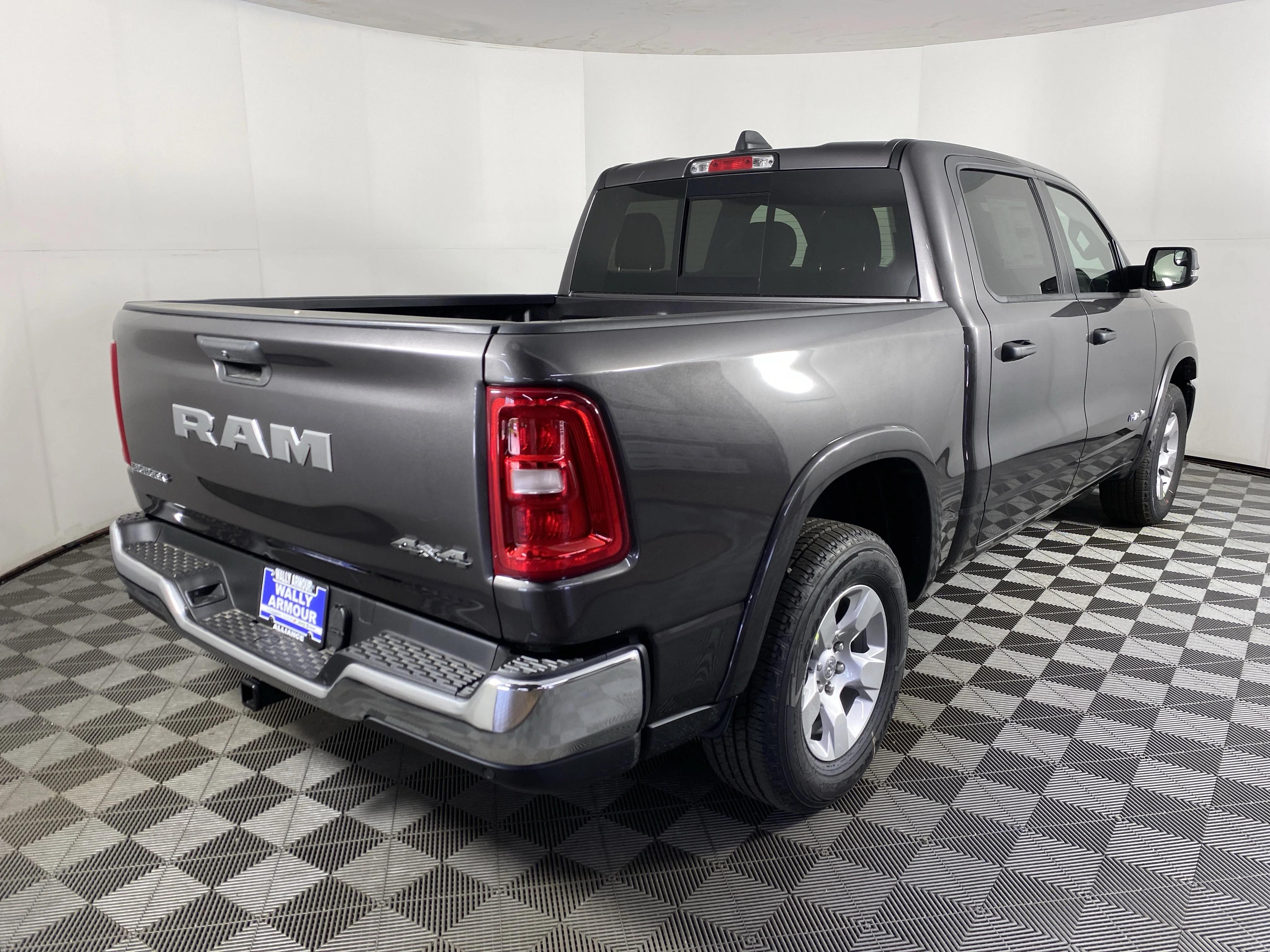 New 2026 Granite Crystal Metallic Clear-Coat Exterior Paint RAM Big Horn/Lone Star image 6
