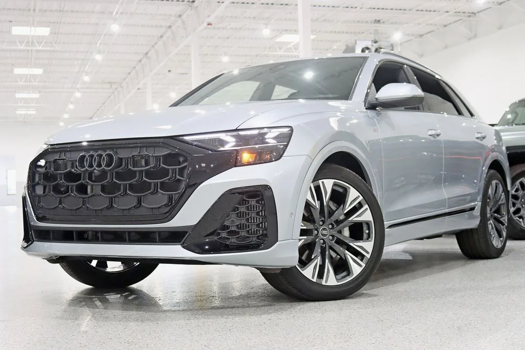 Used 2025 Silver Audi 55 Prestige image 6