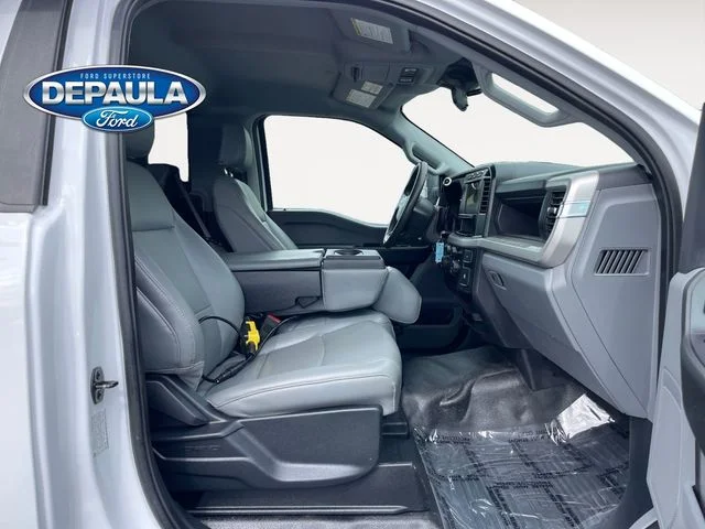 Used 2023 White Ford XL image 17