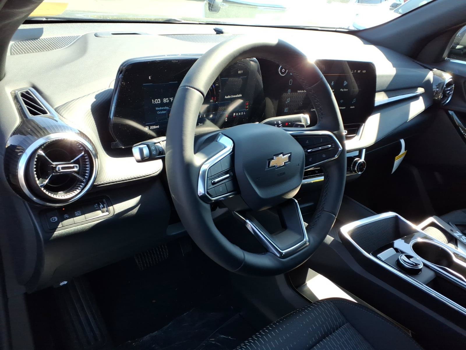 New 2027 Mosaic Black Metallic Chevrolet LT image 5