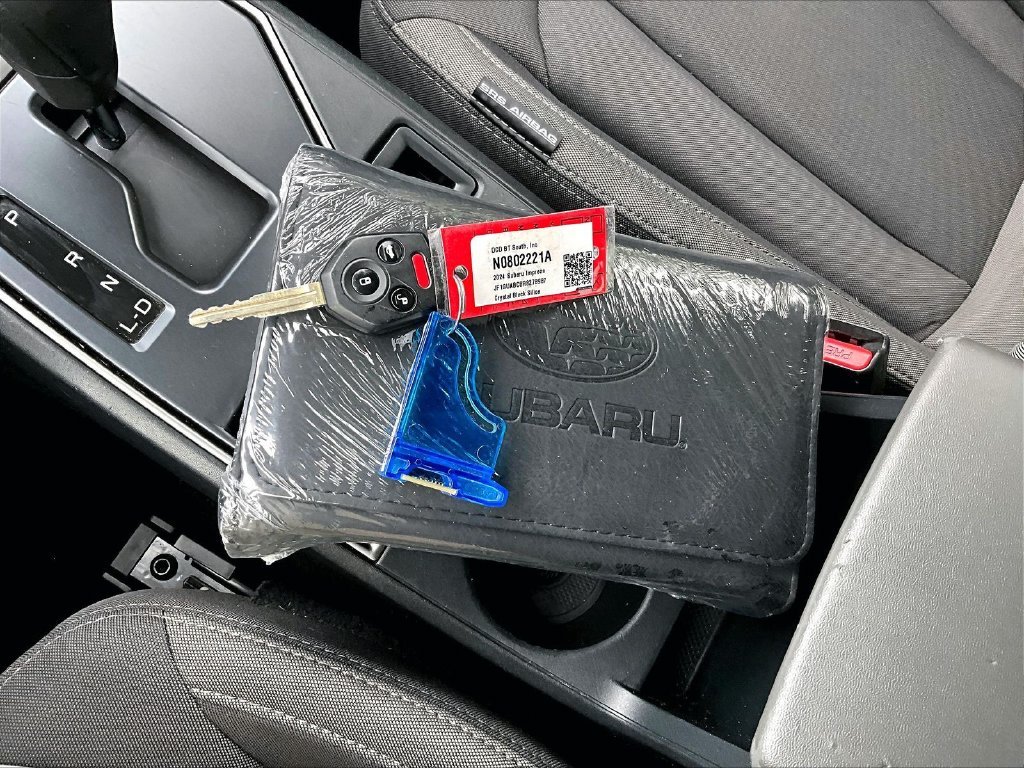 Used 2024 Black Subaru Base image 29