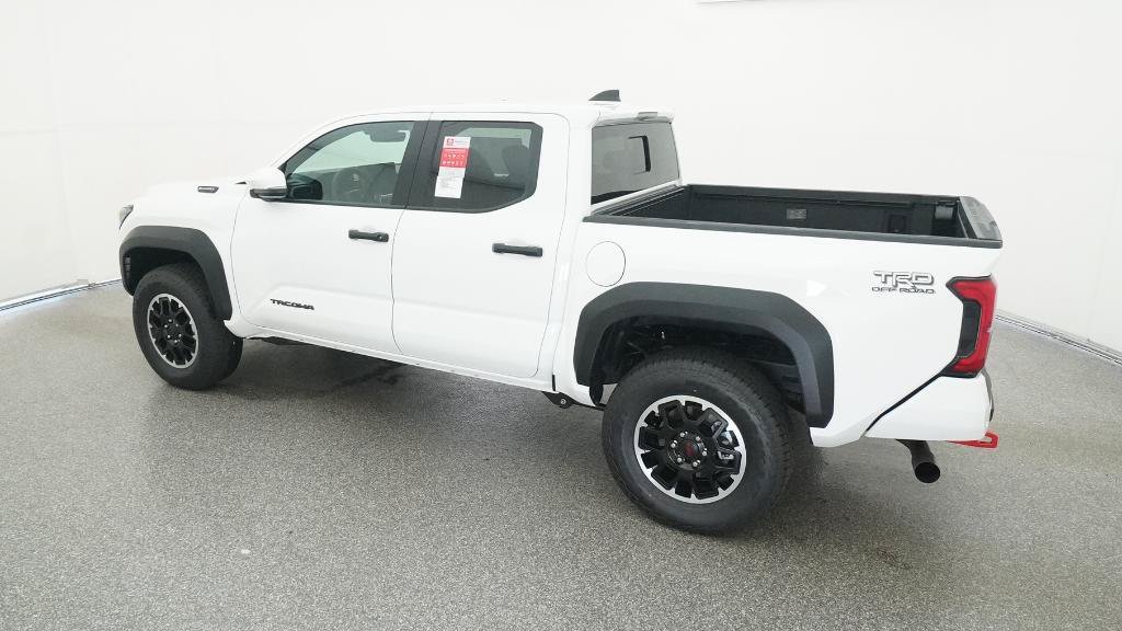 Used 2025 White Toyota  image 11