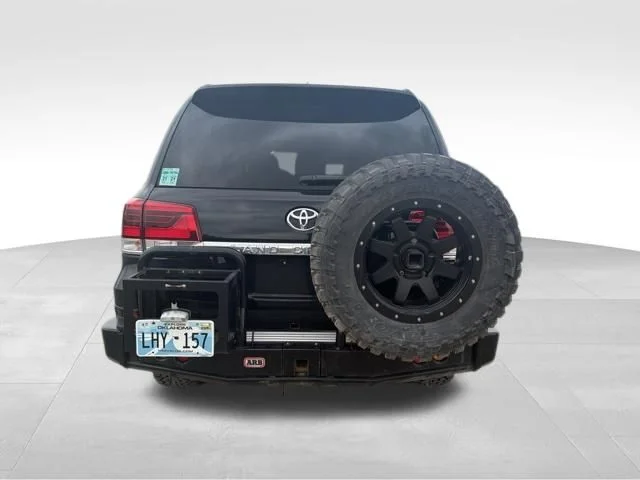 Used 2018 Black Toyota Base image 5