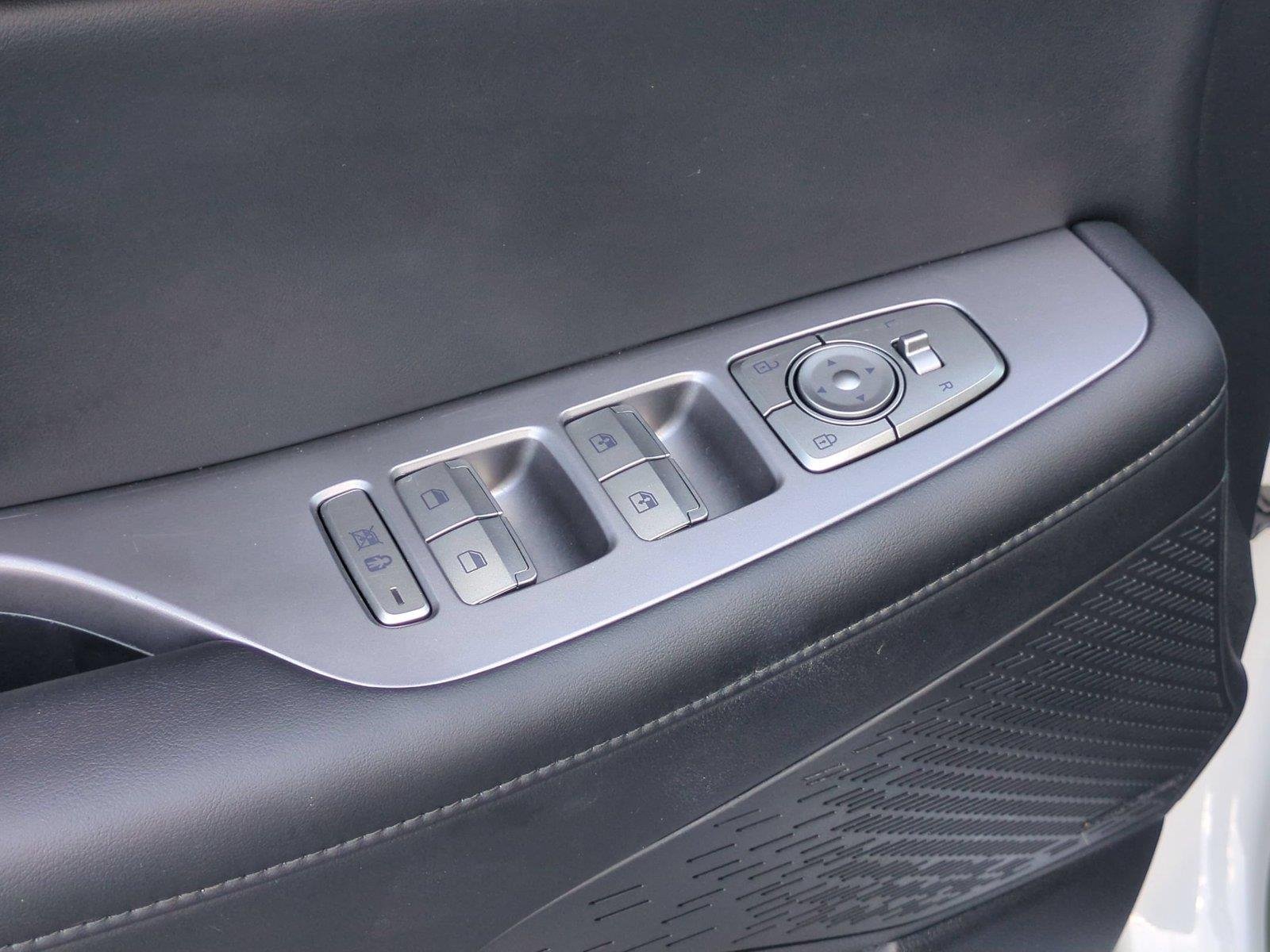 Used 2024 Hyper White Hyundai Limited image 15