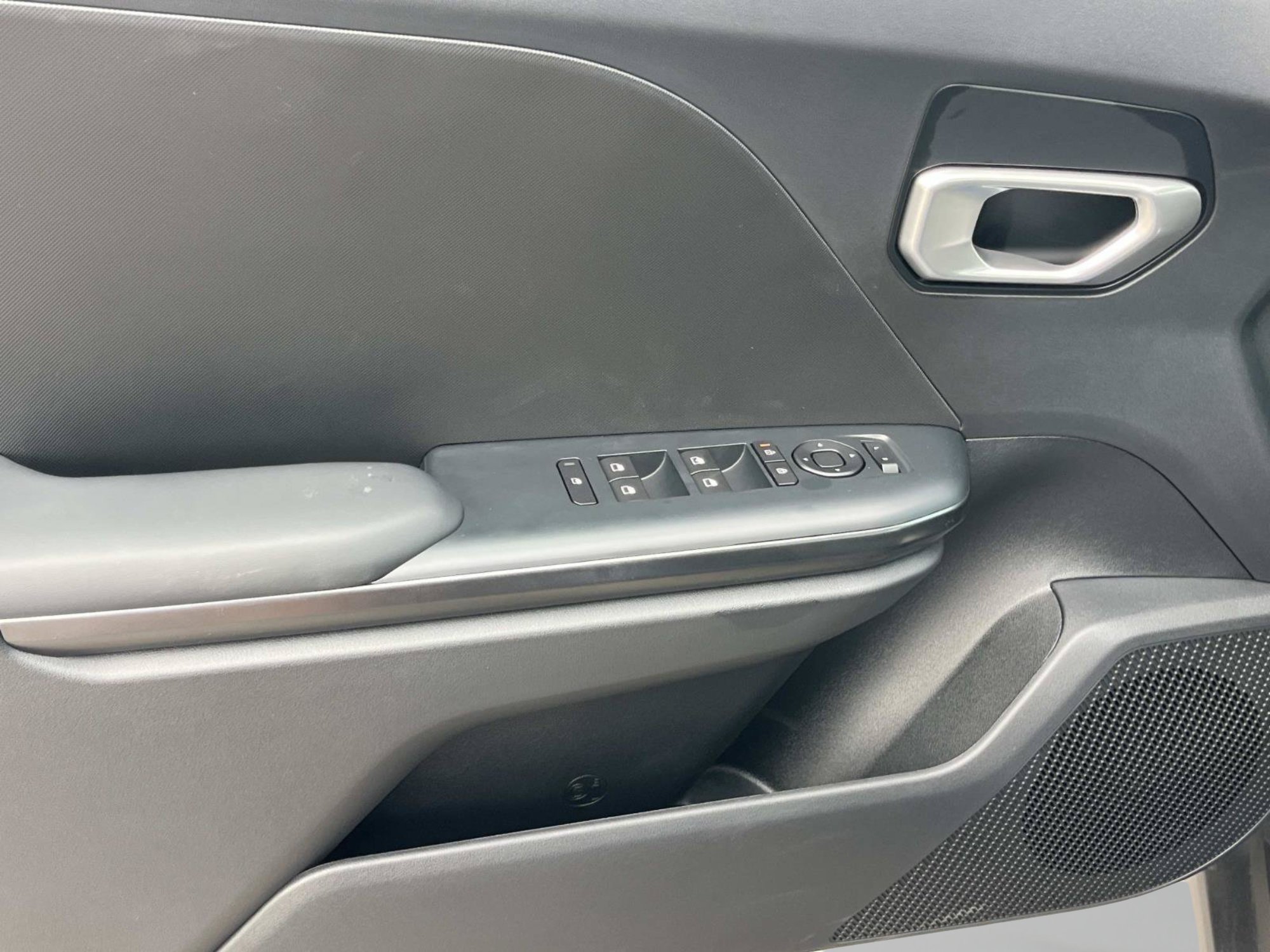 New 2026 Deep Sea Blue Kia LXS image 17