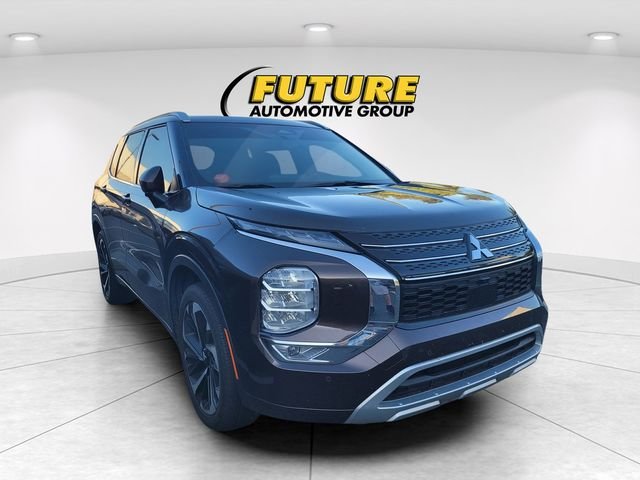 Used 2023 Brown Mitsubishi SEL image 1