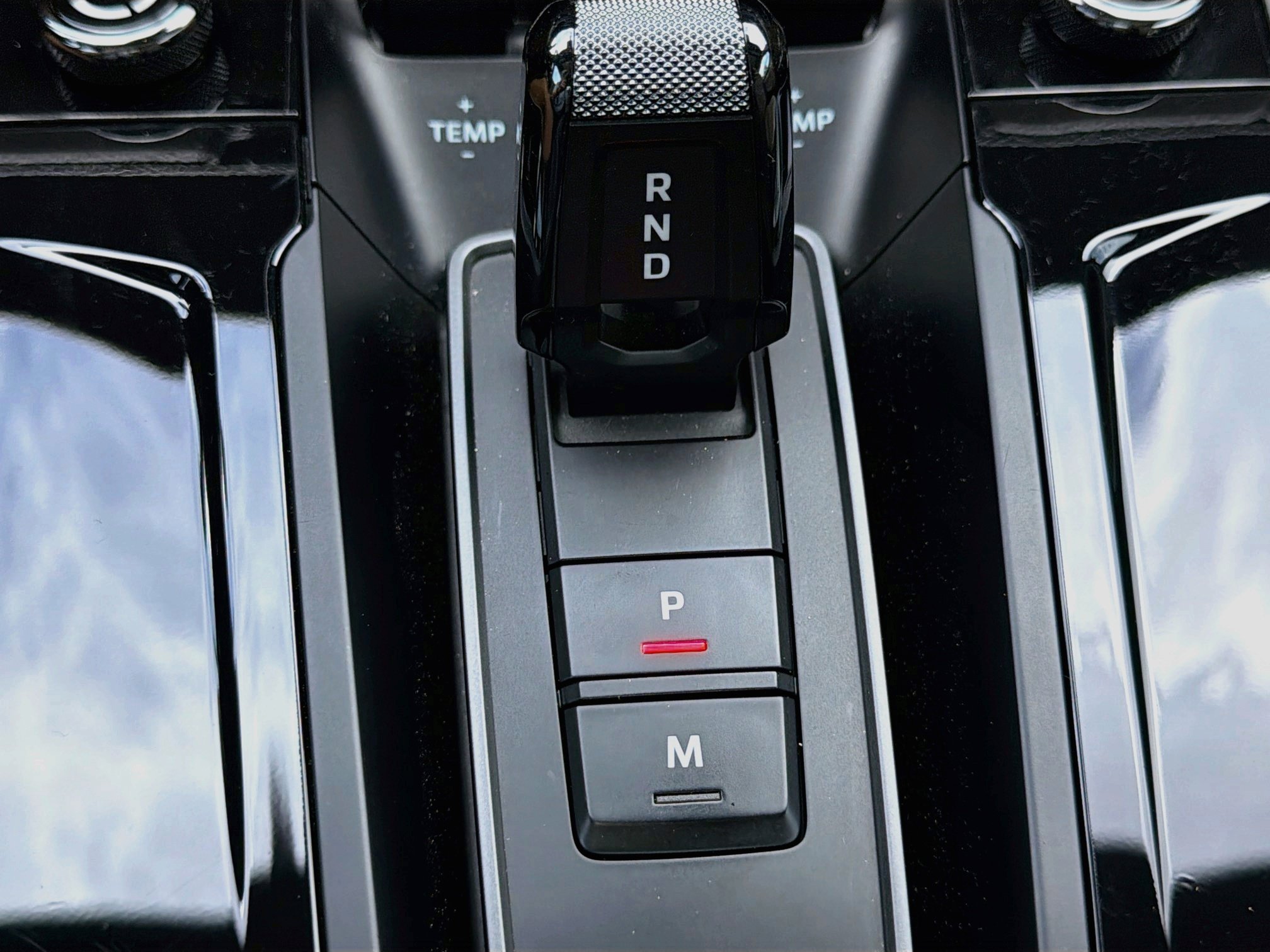 Used 2025 White Porsche Carrera image 27