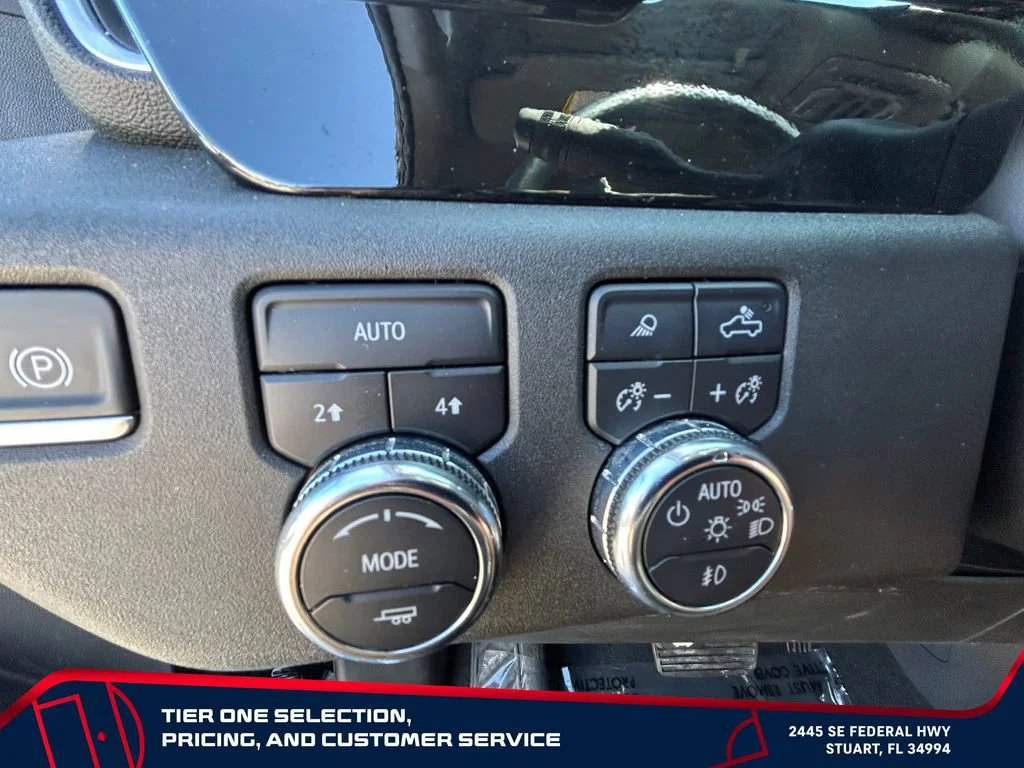 Used 2023 Onyx Black GMC SLT image 26