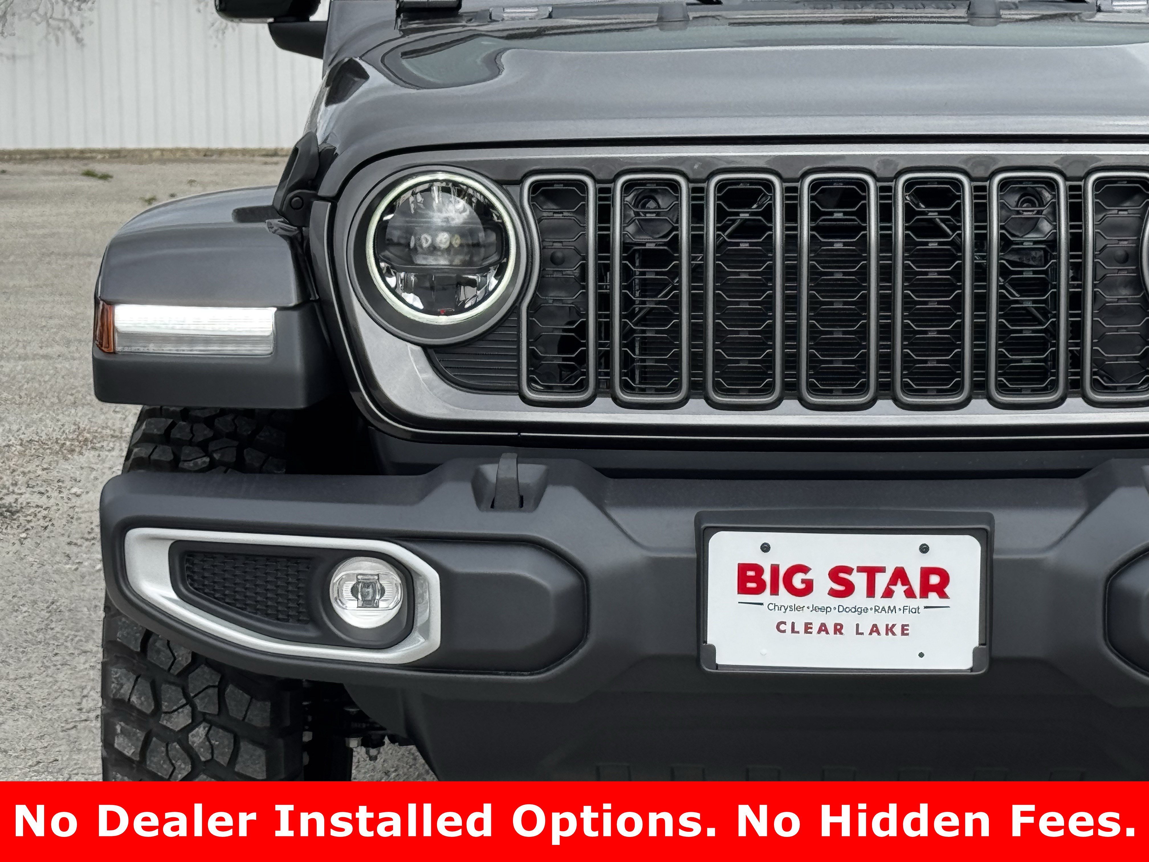 New 2026 Granite Crystal Metallic Clear-Coat Exterior Paint Jeep Texas Trail image 5