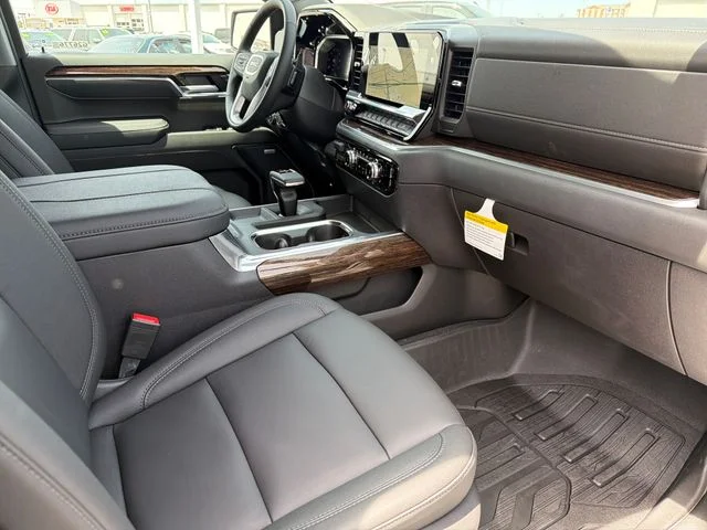 New 2026 White GMC Elevation image 22