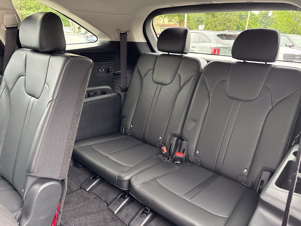 Used 2026 Black Kia S image 15