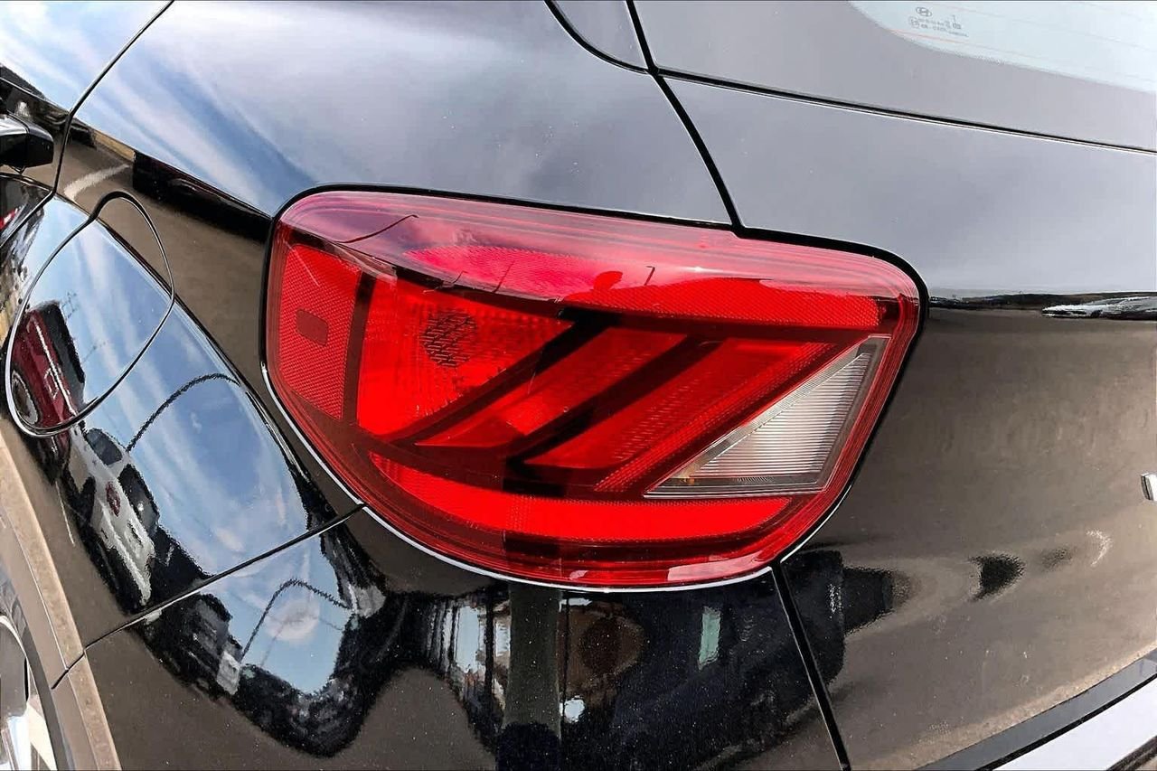 New 2026 Onyx Black Hyundai SEL image 14