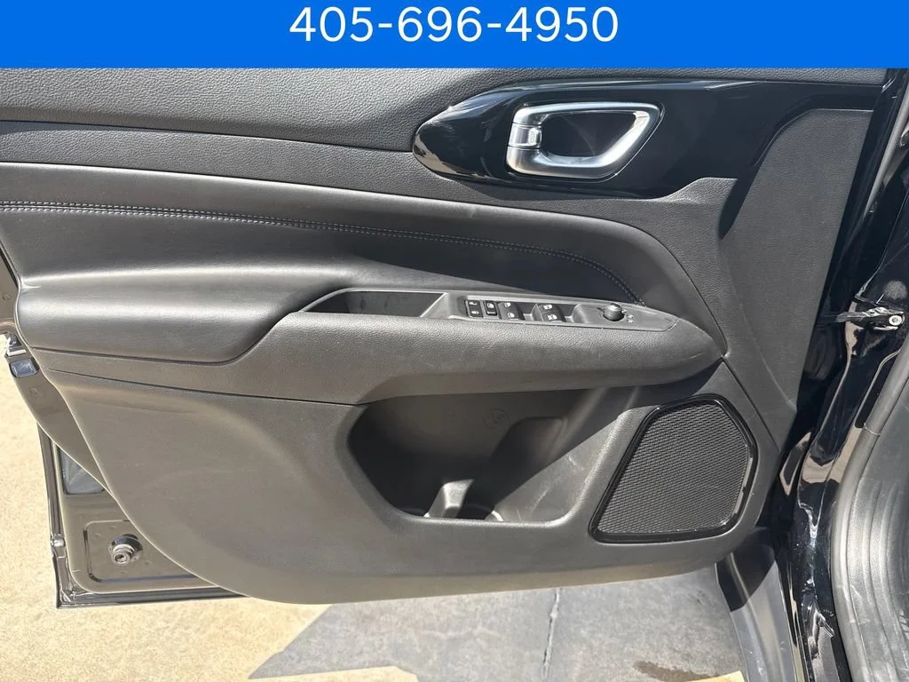 Pre-Owned 2026 Jeep Compass Latitude Altitude