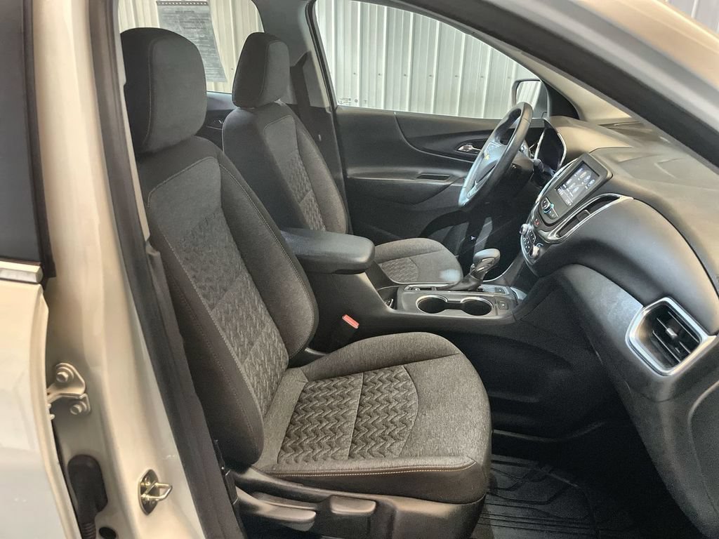 Used 2023 Summit White Chevrolet LT image 26