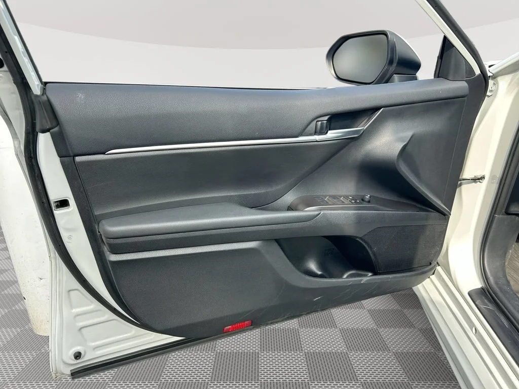Used 2024  Toyota SE image 24