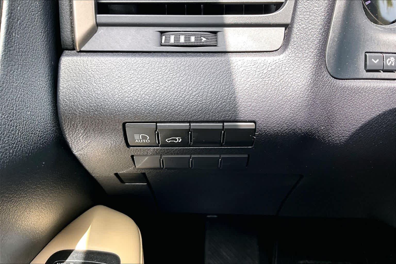 Used 2021 Moonbeam Beige Metallic Lexus  image 34