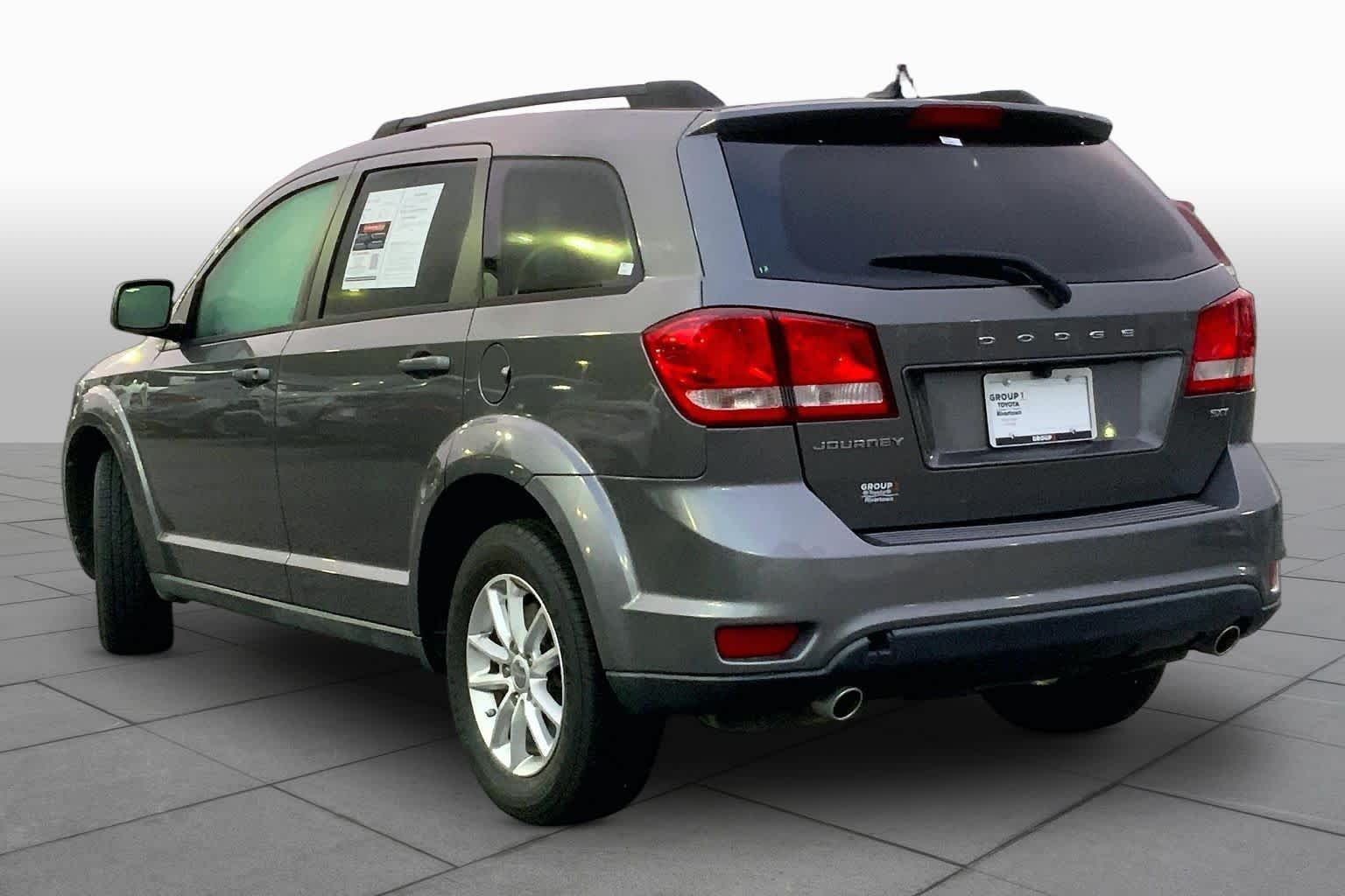 Used 2013 Storm Grey Pearl Dodge SXT image 11