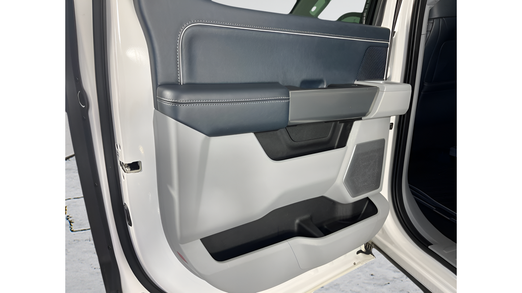 Used 2021 Star White Metallic Tri-Coat Ford Limited image 11