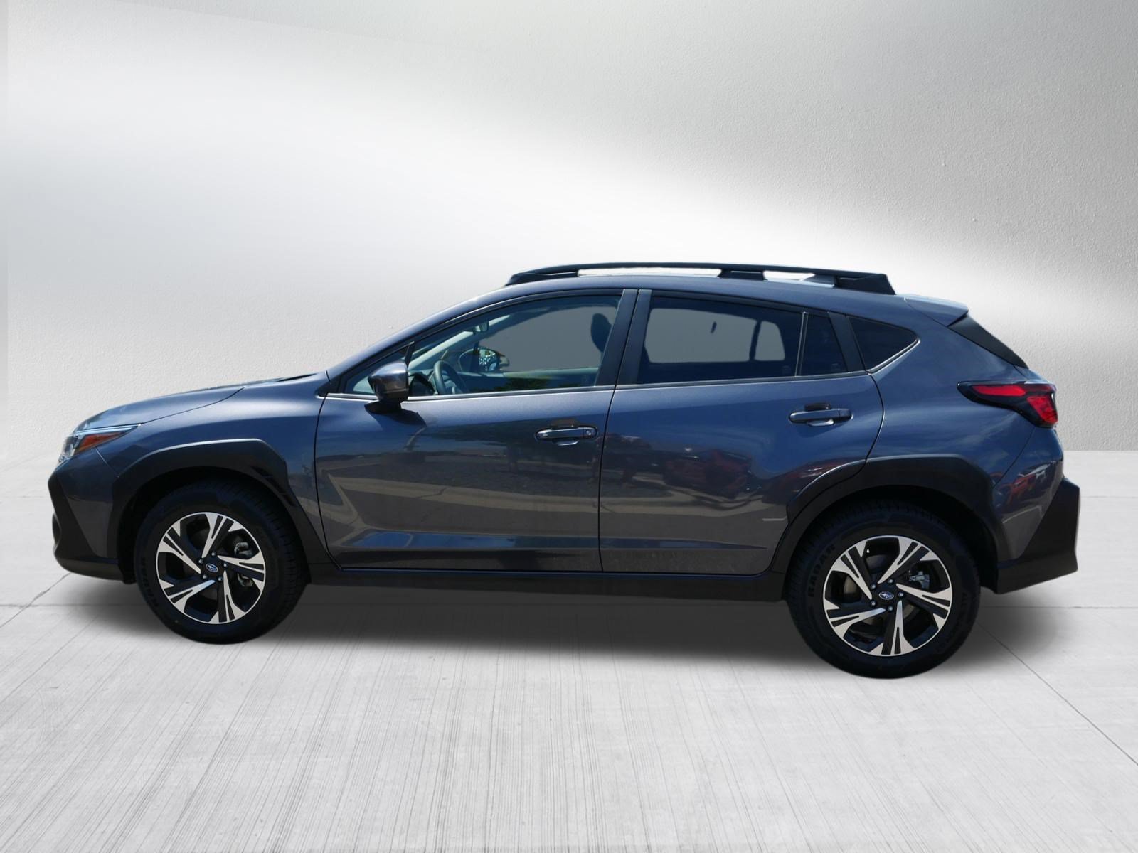 Used 2025 Magnetite Gray Metallic Subaru Premium image 4