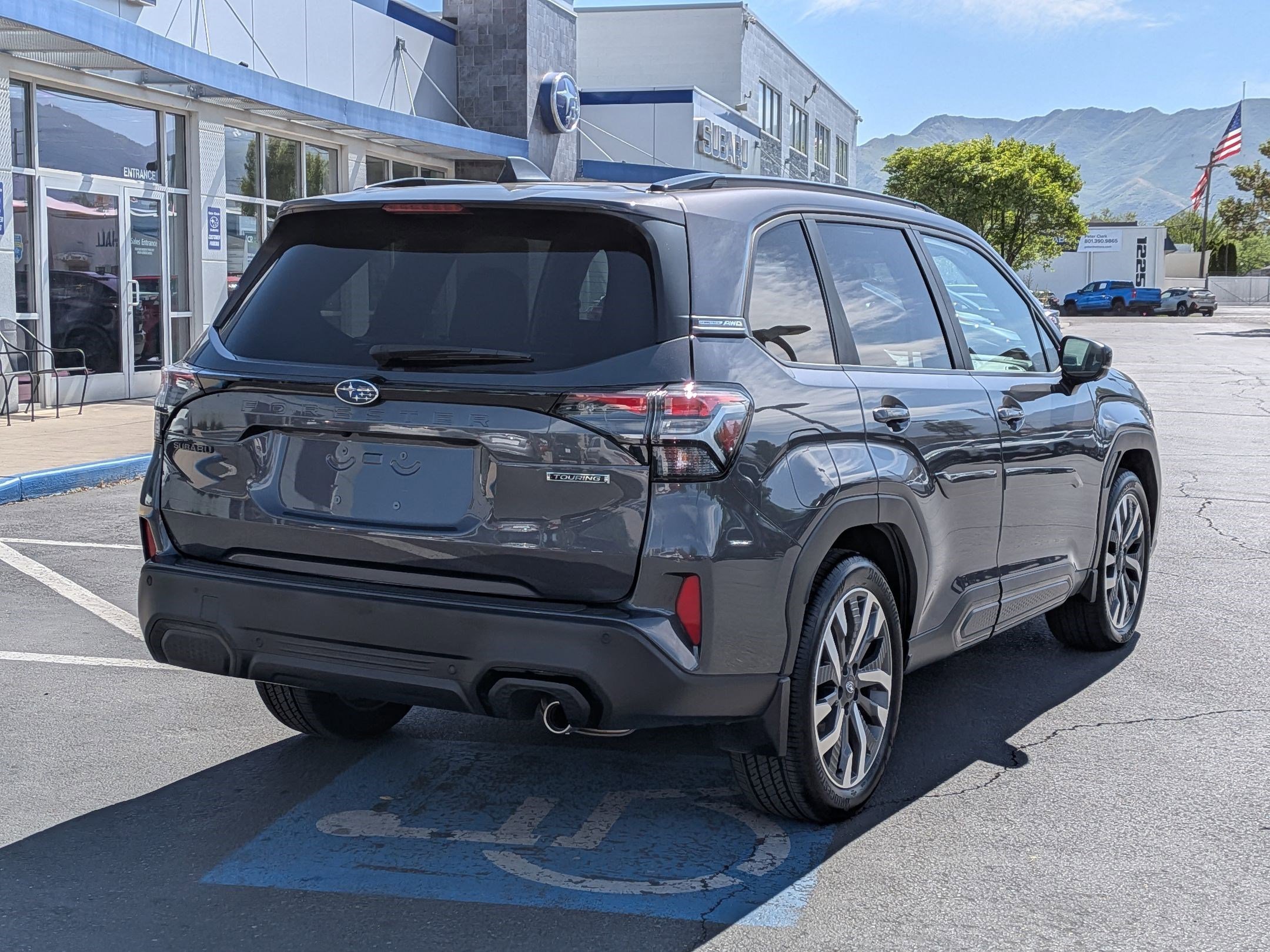 Used 2025 Magnetite Gray Metallic Subaru Touring image 3