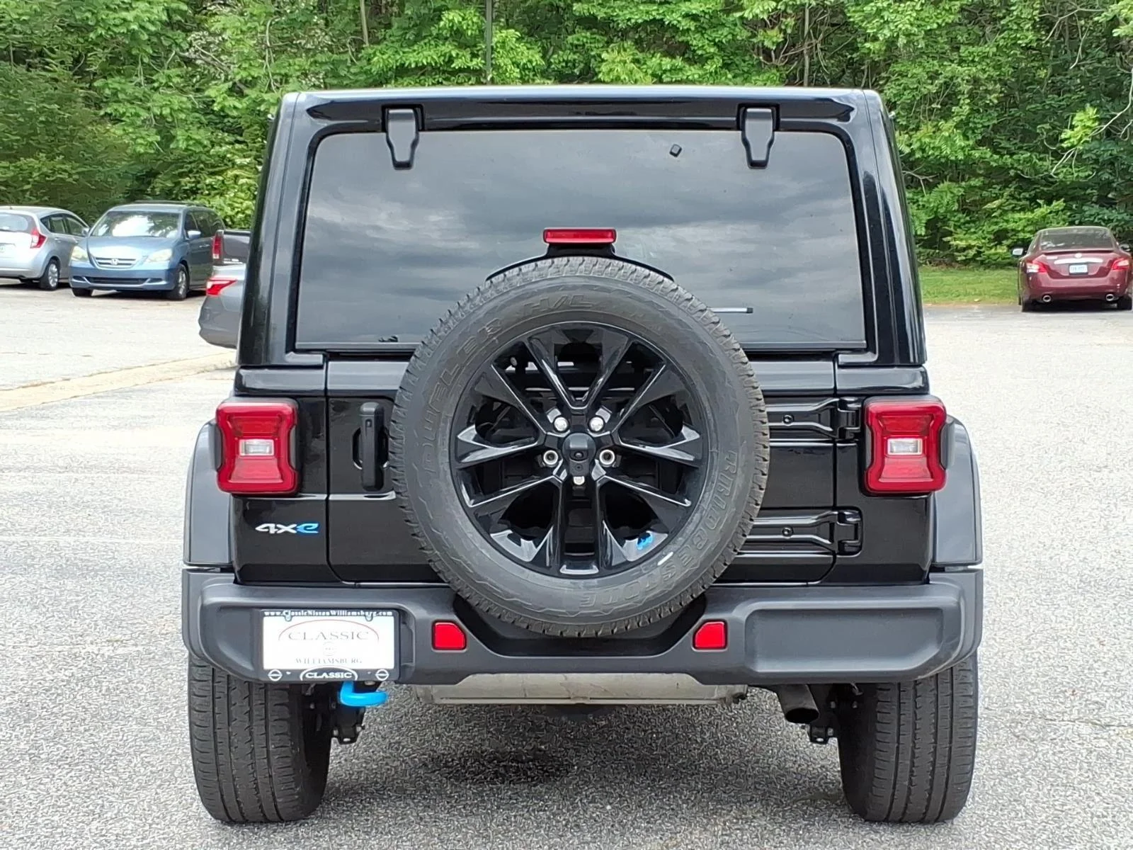 Used 2023 Black Clearcoat Jeep Sahara image 8