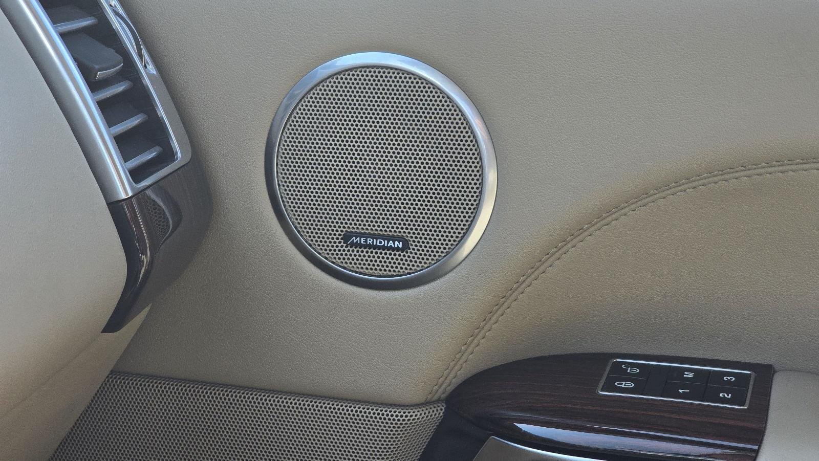 Used 2013  Land Rover SC image 14