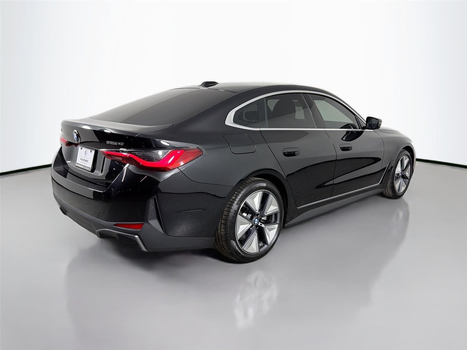 New 2026 Black Sapphire Metallic BMW eDrive40 image 6