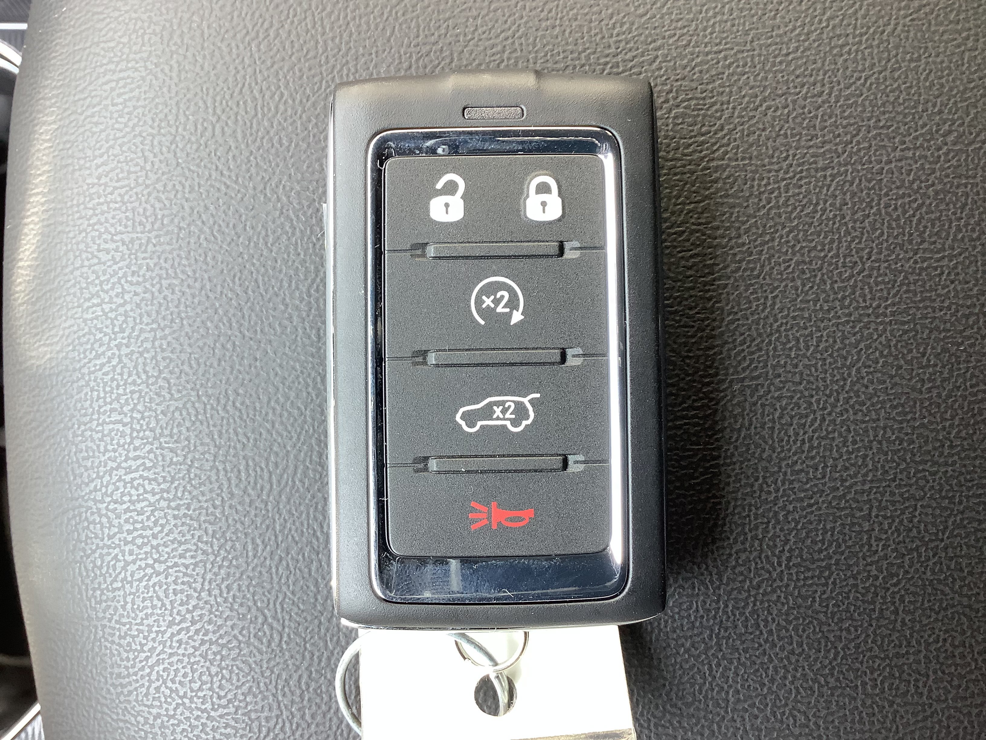 New 2026 Silver Zynith Exterior Paint Jeep Altitude image 19