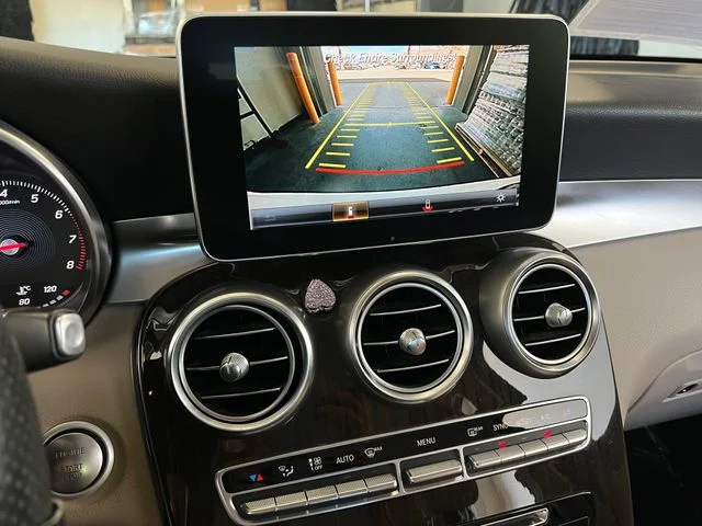Used 2016 White Mercedes-Benz GLC 300 image 24