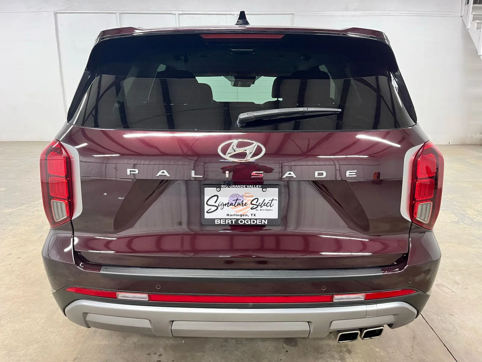 Used 2023 Red Hyundai SEL image 6