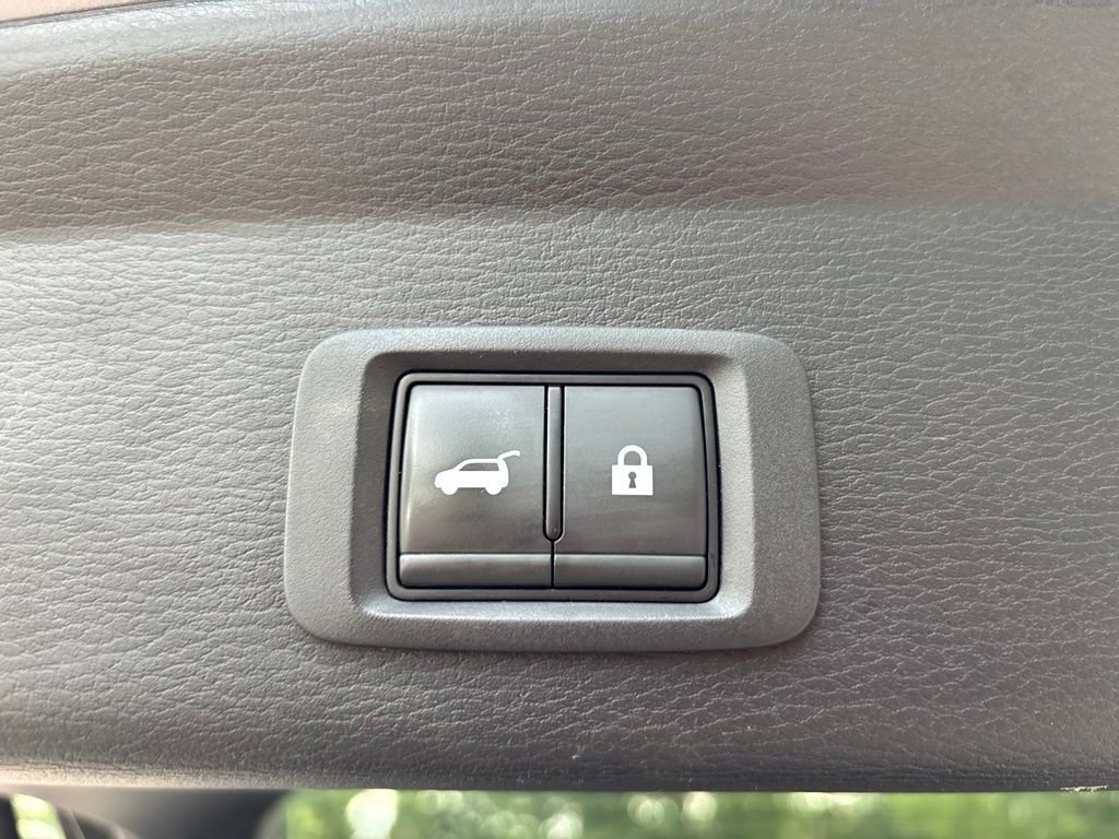 Used 2024 Black Mitsubishi SEL image 14