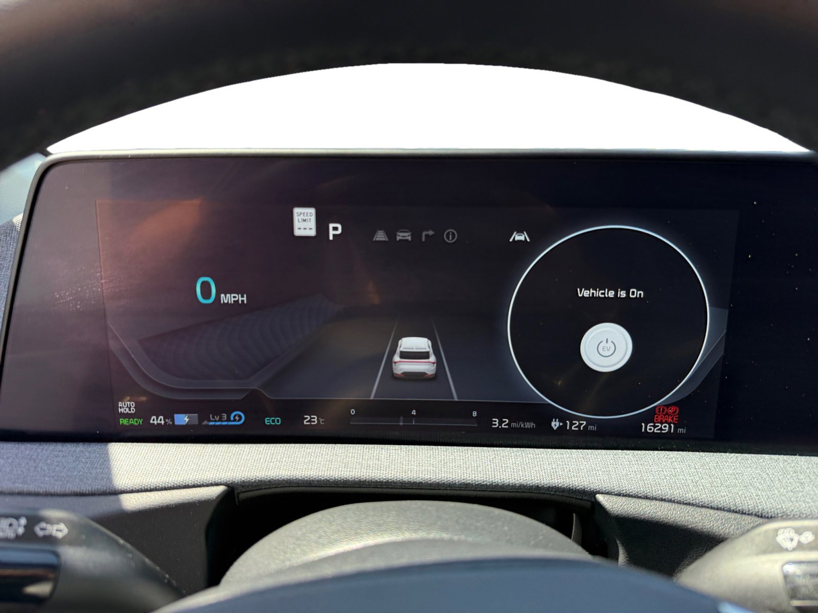 Certified Used 2023 Gray Kia Wind image 11