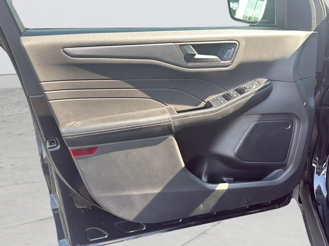Used 2023 Black Ford Active image 22